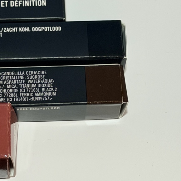 ✨ Authentic MAC Cosmetics Holiday Makeup Set – New In Boxes ✨ - Picture 8 of 8